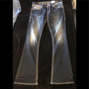 🚨 NEW 🚨Rock Revival Jeans